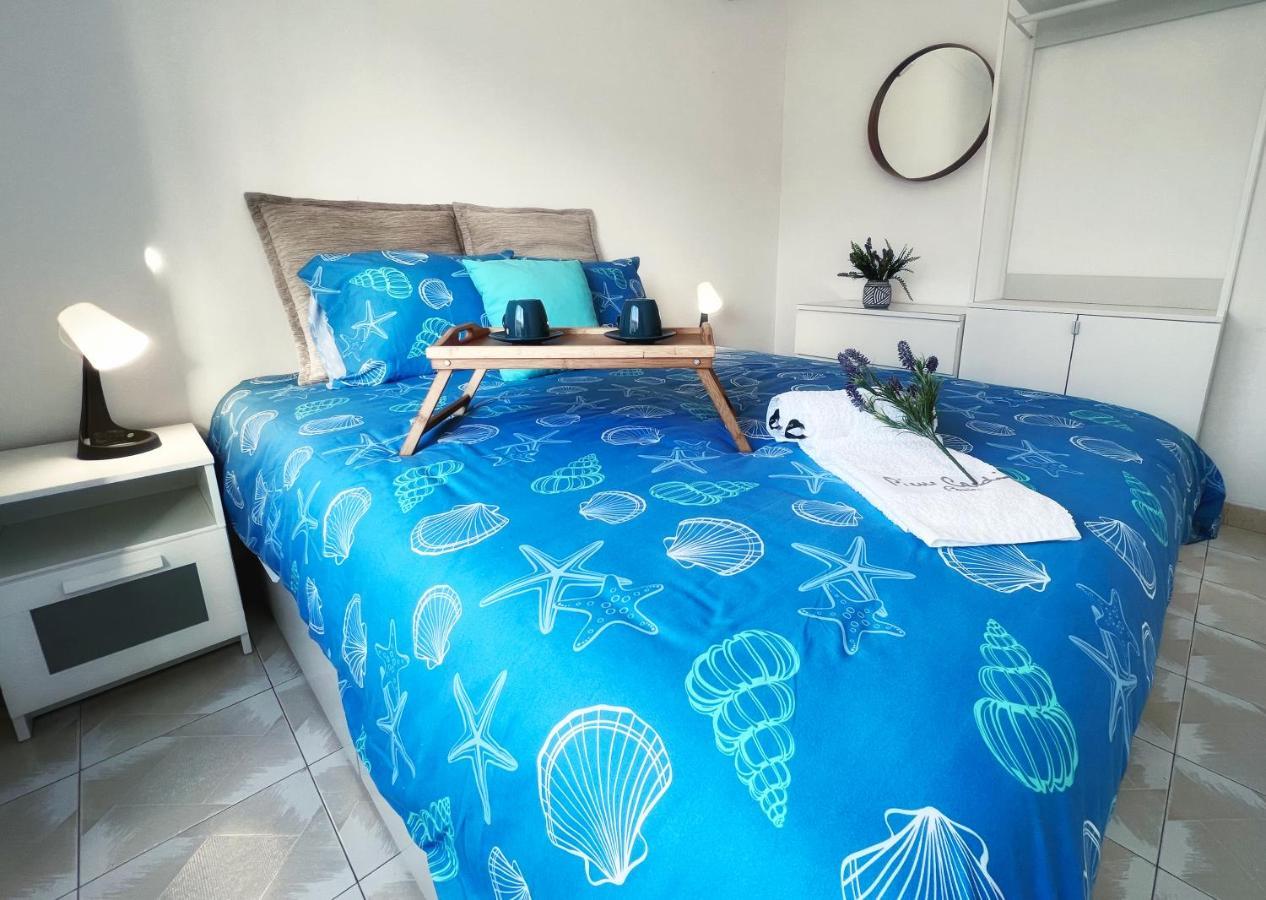 Central Olhao Home - Private Spacious Sunlit Patio Bagian luar foto