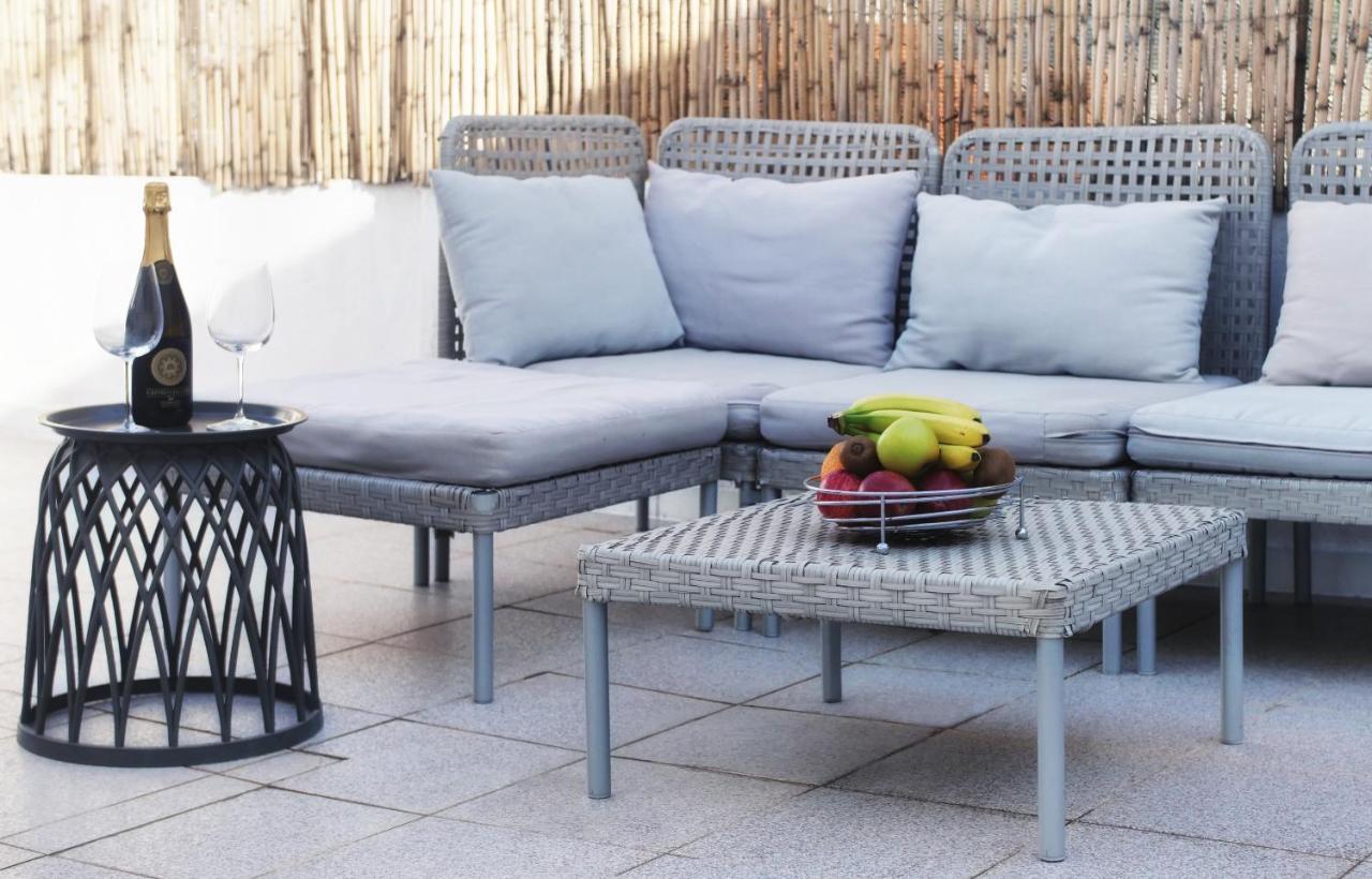 Central Olhao Home - Private Spacious Sunlit Patio Bagian luar foto